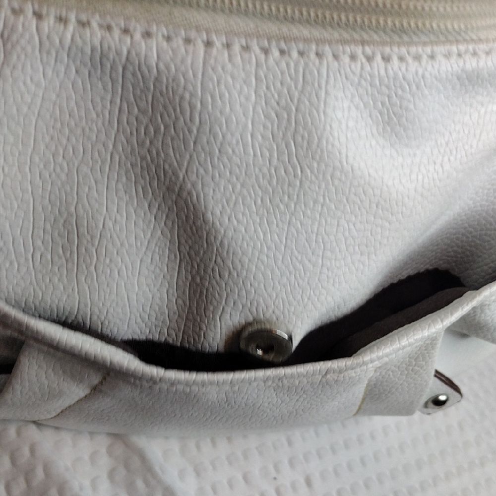Nine & Co. White Shoulder Bag - Picture 6 of 11